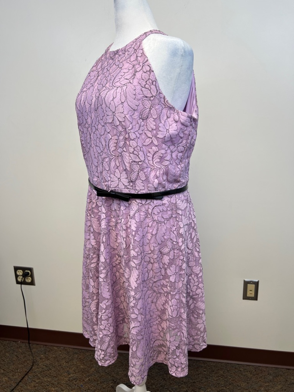 ELLE Purple Chic Lace Halter Neck Flowy Lined Dress with Black Bow Belt Size XXL - Picture 13 of 15